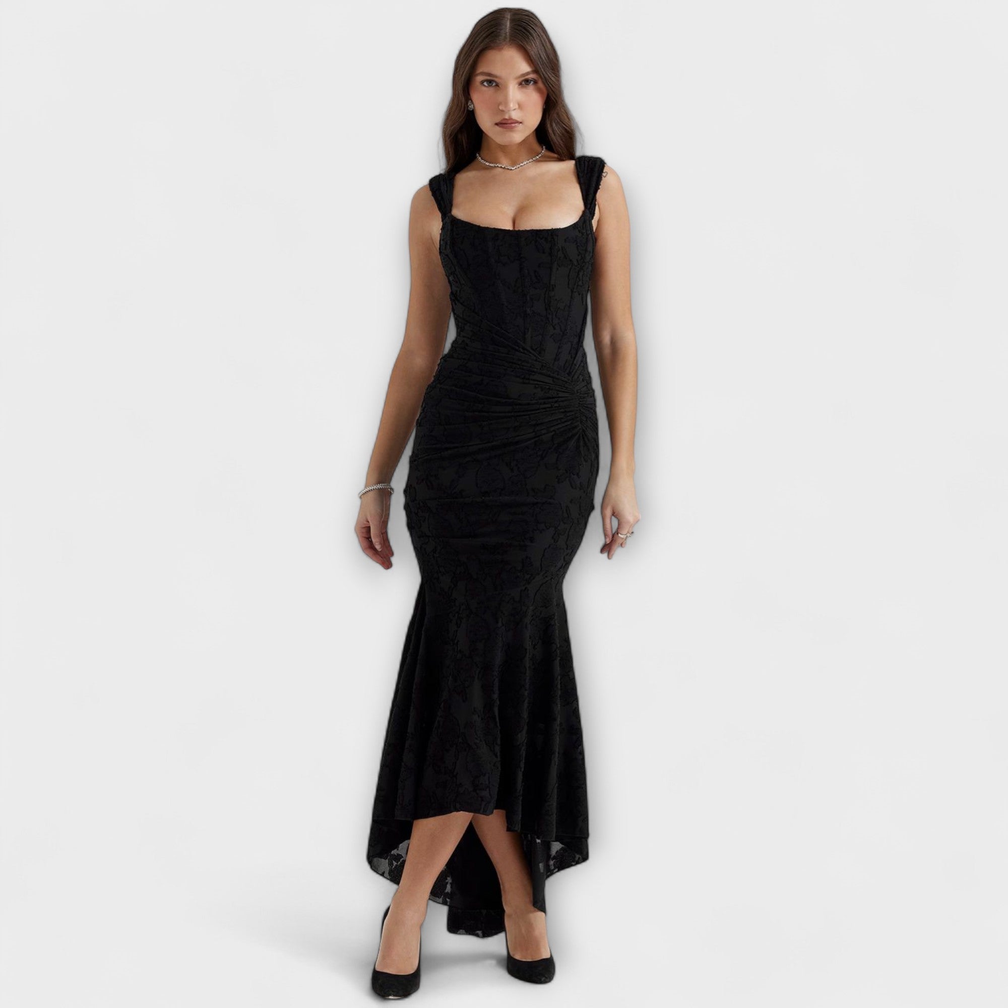 Renske - Long dress with an elegant and sophisticated bodice
